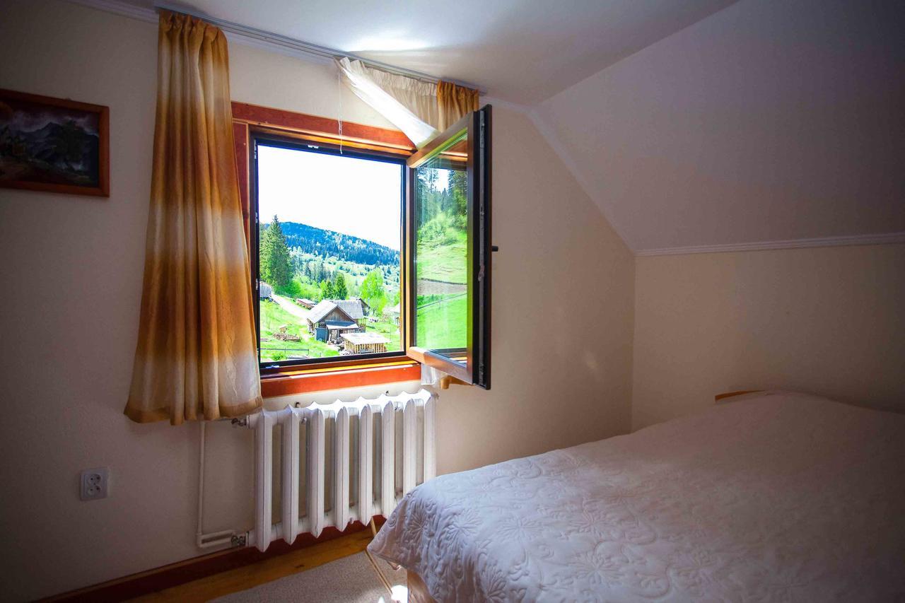 Hotel Lisoviy Zatyshok Slavske Exteriér fotografie