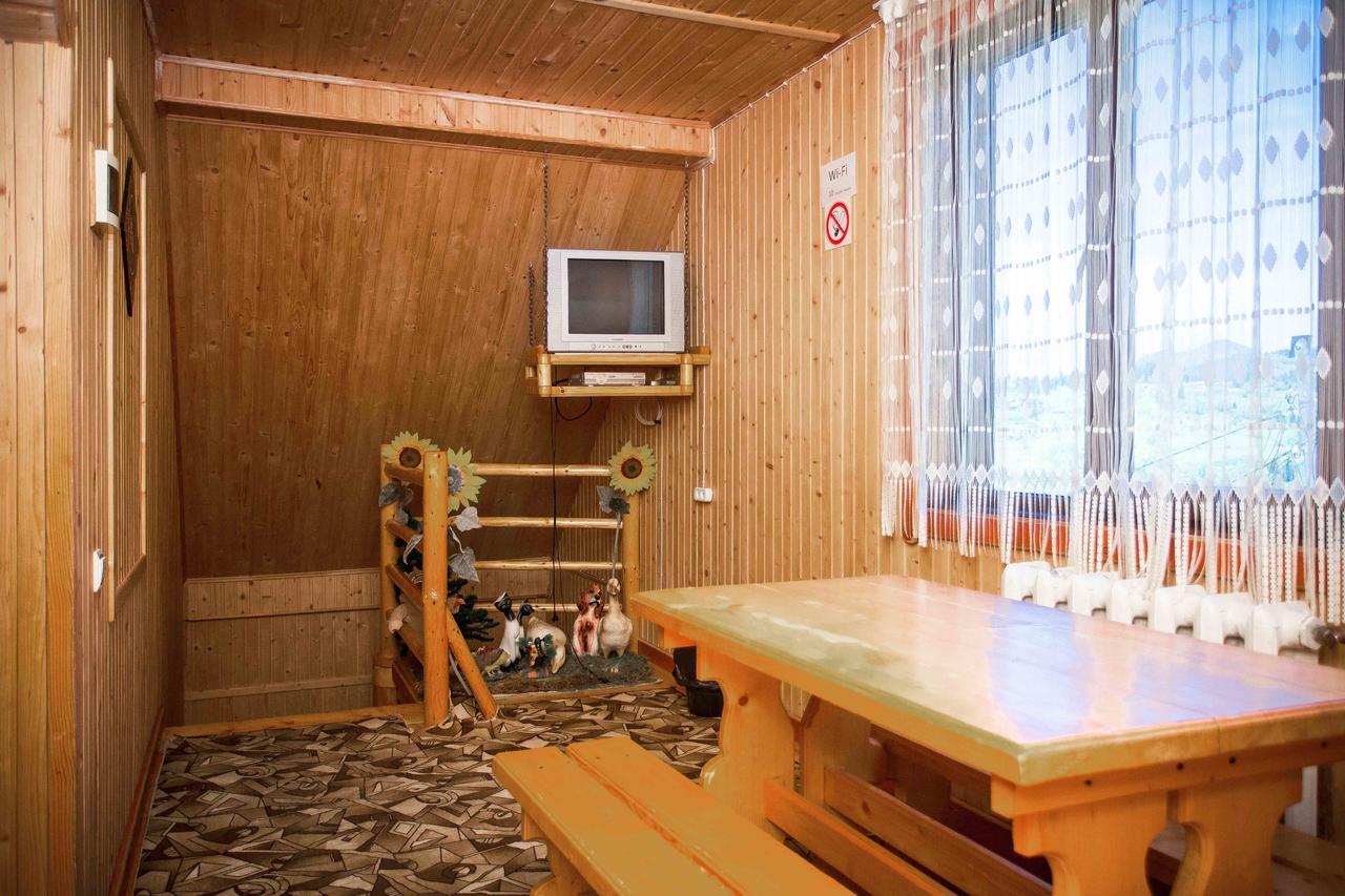 Hotel Lisoviy Zatyshok Slavske Exteriér fotografie