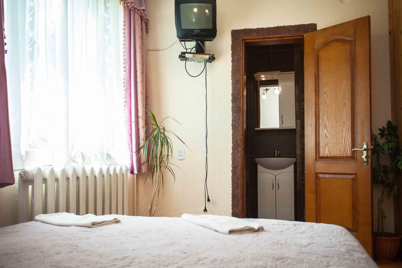 Hotel Lisoviy Zatyshok Slavske Exteriér fotografie